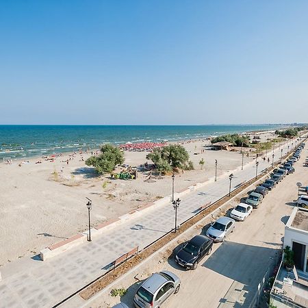 By The Sea Residence Năvodari Exteriör bild